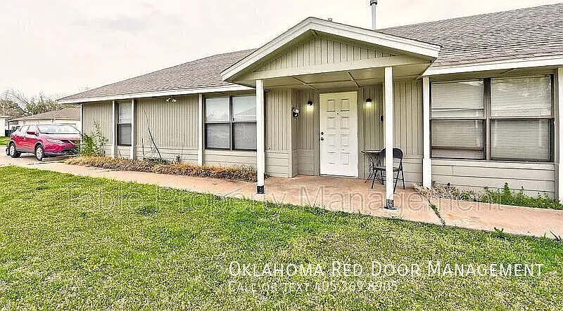 Section 8 Eligible : 2 Bedroom In Sw Okc — Photo 1