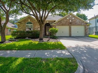 18906 Summer Anne Dr, Humble, TX 77346