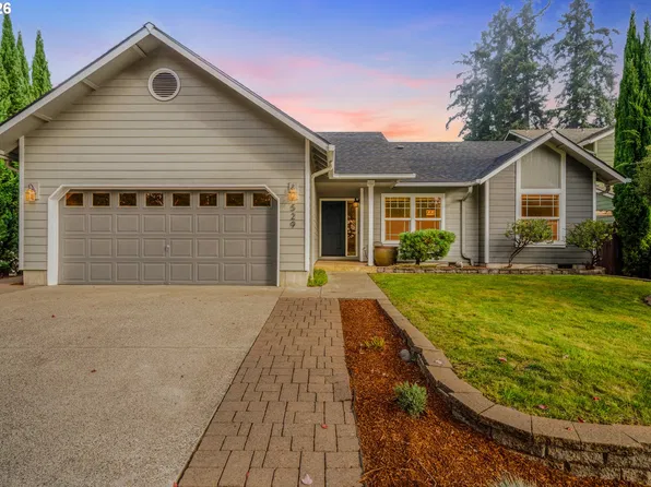 529 Sweetwater Ln, Eugene, OR 97404