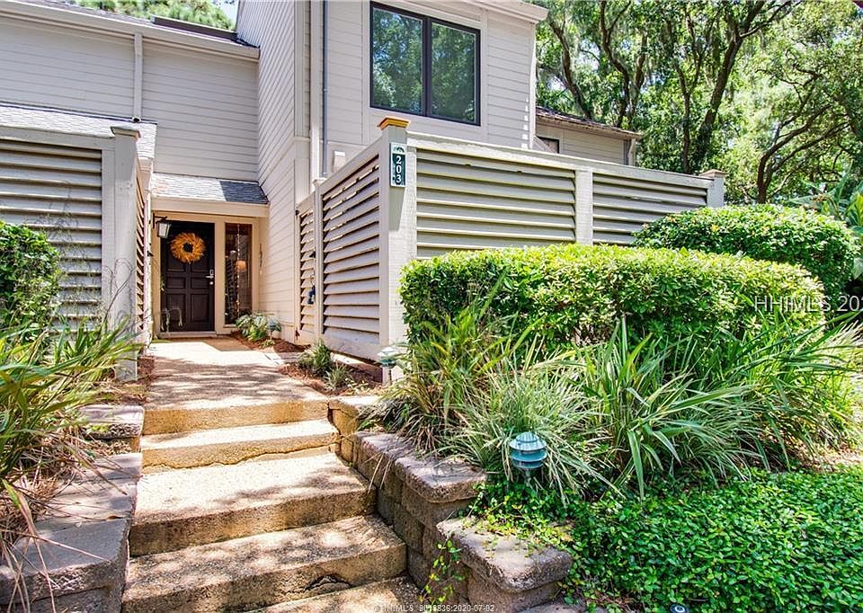 1st image of 68 Plantation Dr APT 203