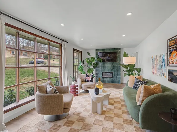 317 Bonnavue Dr, Hermitage, TN 37076