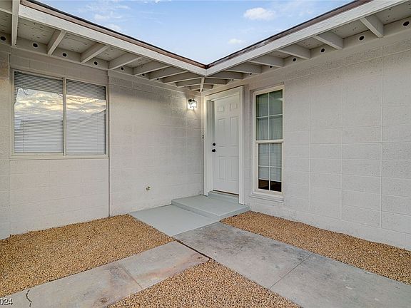4th image of 1989 Palora Ave