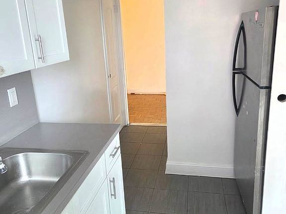3rd image of 144-27 35th Ave #5F