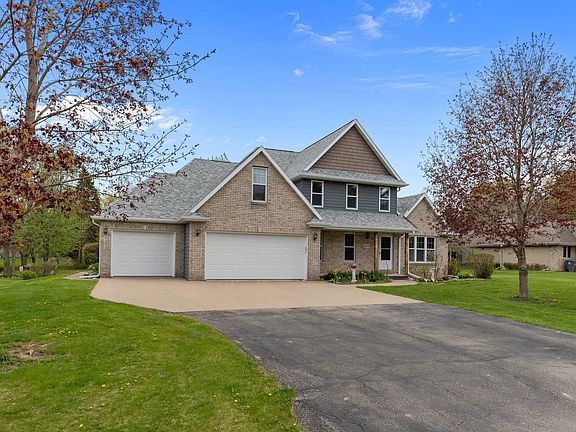 2nd image of W6173 Long Ct