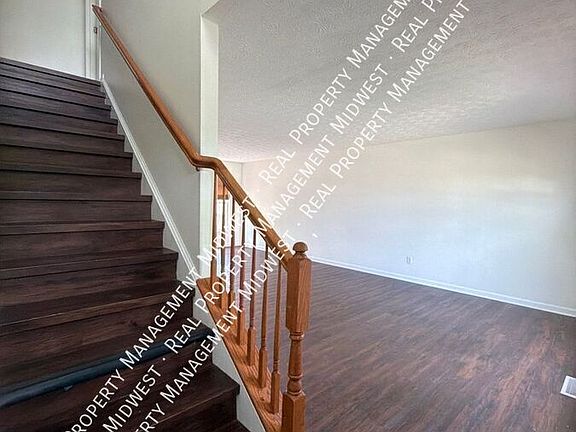 4th image of 191 Irongate Dr