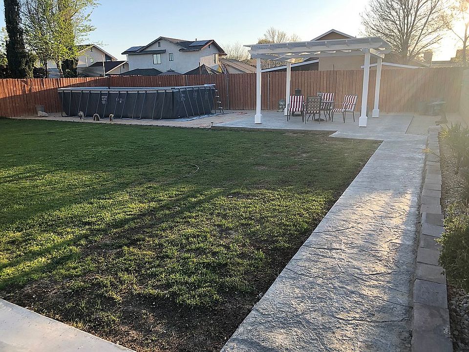 2nd image of 45861 Evelyn Ct