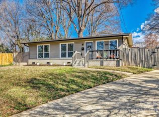 3701 Lynette Ct, Charlotte, NC 28217