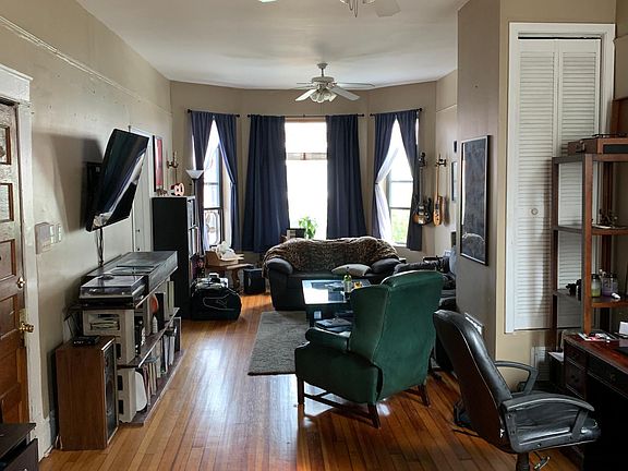 4th image of 2547 W North Ave #2