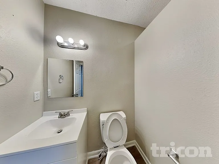 1809 Avon St — Photo 11
