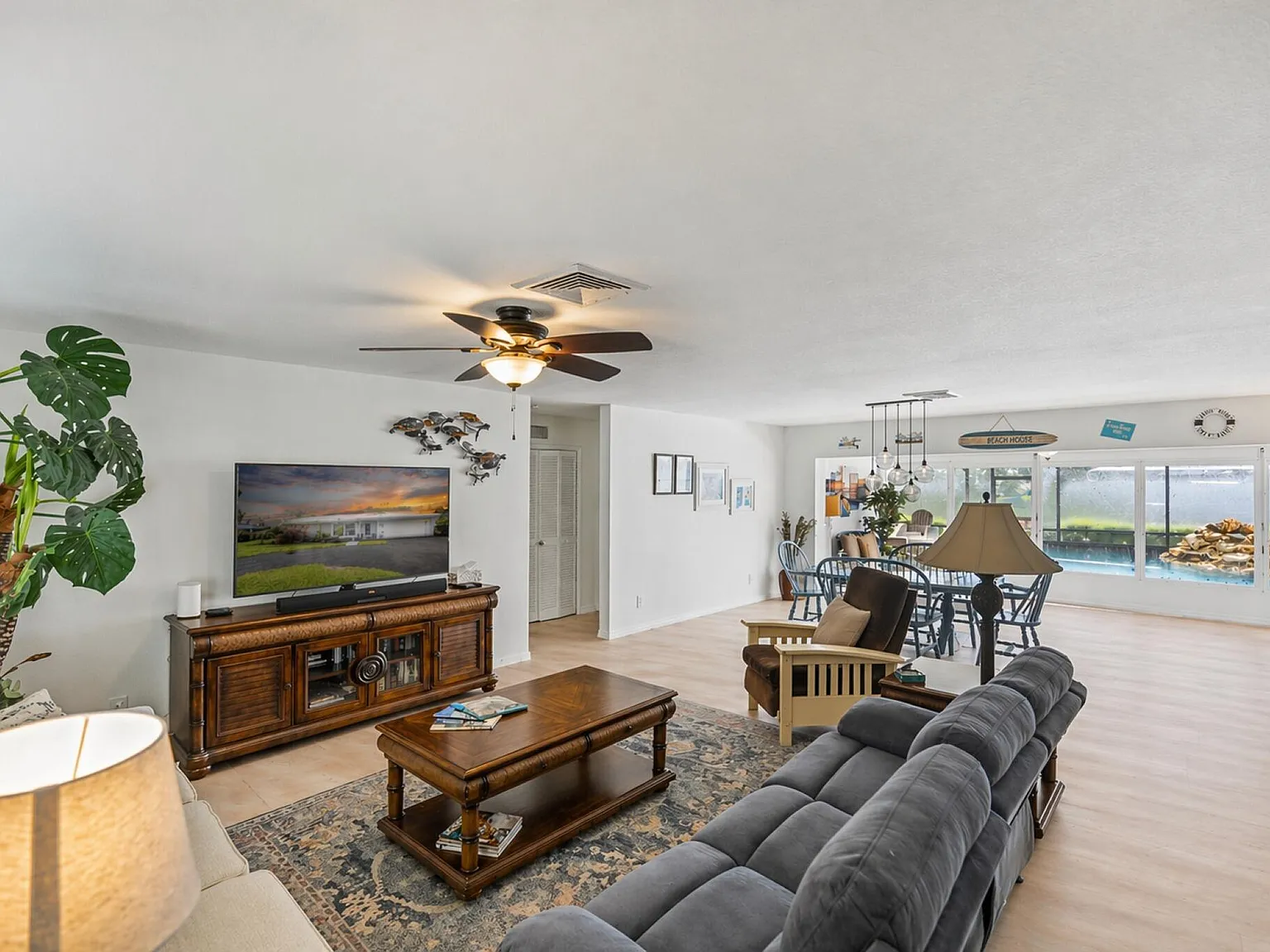 2 bed, 2.0 bath, 1815 sqft, $4,500 — Photo 3
