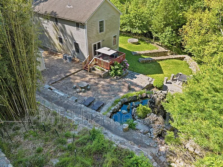 62 Terry Rd — Photo 5