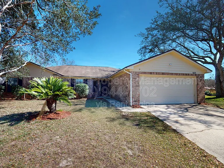 1607 Beverly Bay Ct — Photo 2