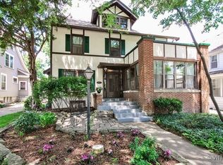 651 W Downer Pl, Aurora, IL 60506