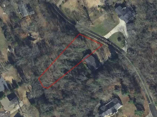 703 Nix Dr, Gainesville, GA 30501