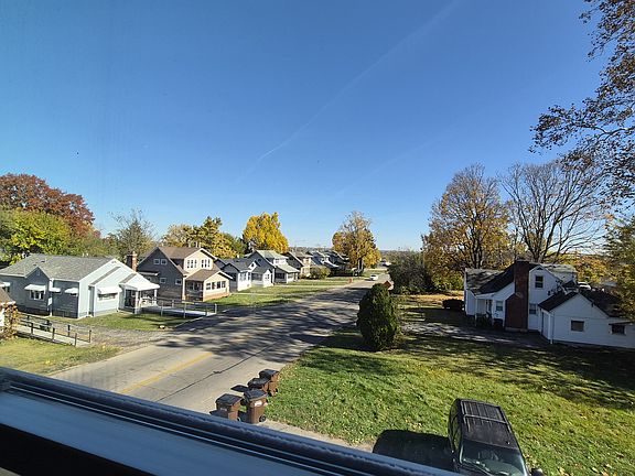 3rd image of 4286 Catalpa Dr APT 3