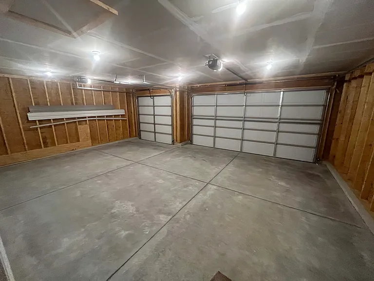 10720 Trenton Ln — Photo 5