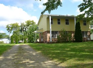 450 Barker Rd, Whitmore Lake, MI 48189