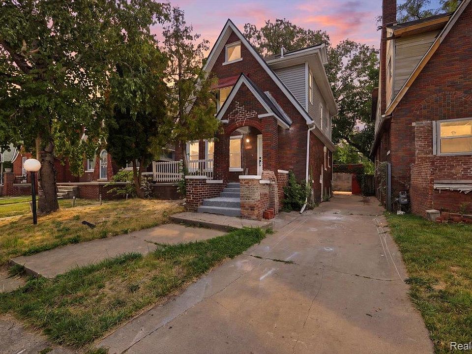 1st image of 3281 Waverly St