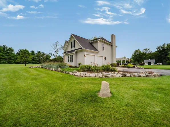 9484 Fontanelle Rd, Ostrander, OH 43061