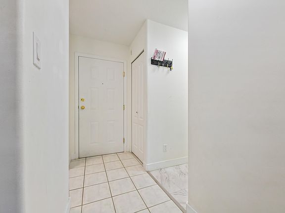 3rd image of 15150 108th Ave #309