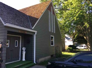 300 Sheppard Ave, Hildreth, NE 68947