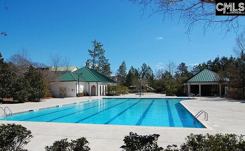 2nd image of 118 Oak Cove Dr