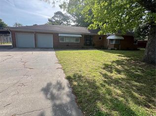 708 S Main St, Kennett, MO 63857