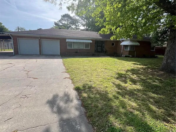 708 S Main St, Kennett, MO 63857