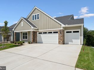 126 Nandina Pl, Lake Frederick, VA 22630