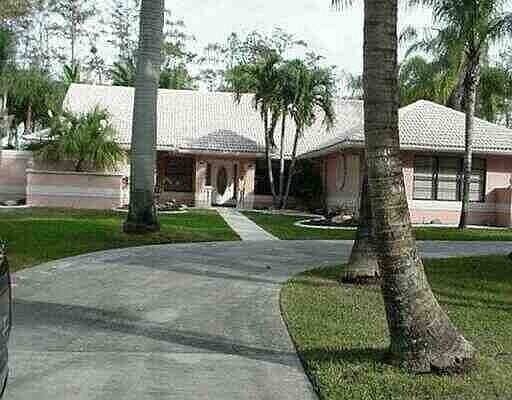 1st image of 6098 NW 80th Ter