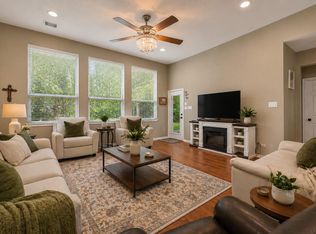 17136 Mustang Ln, New Caney, TX 77357