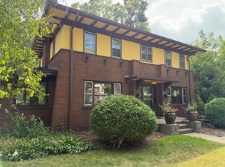 2010 Main St, La Crosse, WI 54601