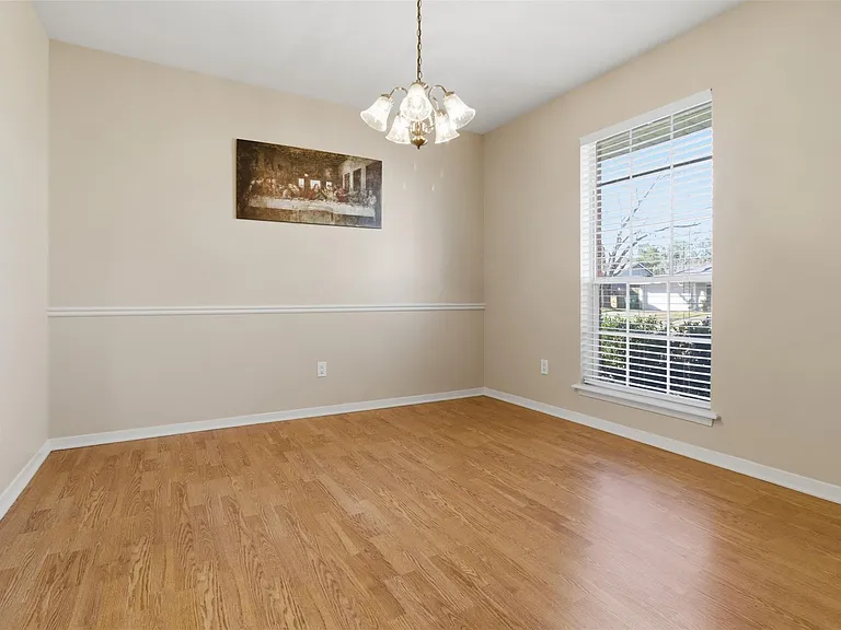 2310 Droxford Dr — Photo 18