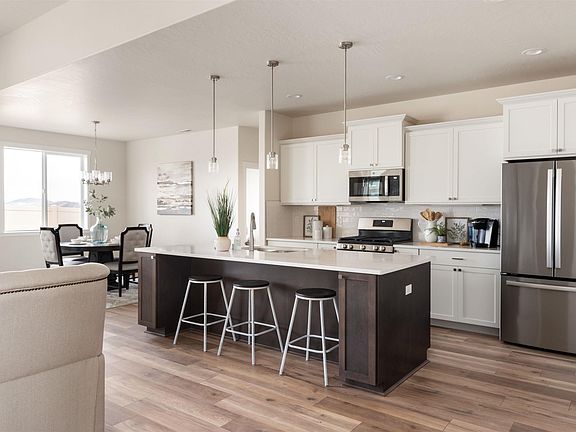 3rd image of 3766 S Vanburen St #106