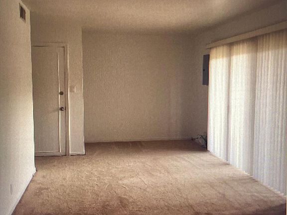 2nd image of 694 Robinwood Dr APT B