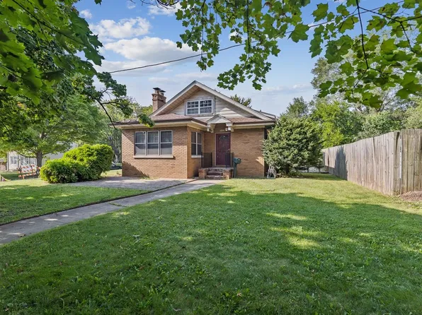 3404 Charles St, Rockford, IL 61108