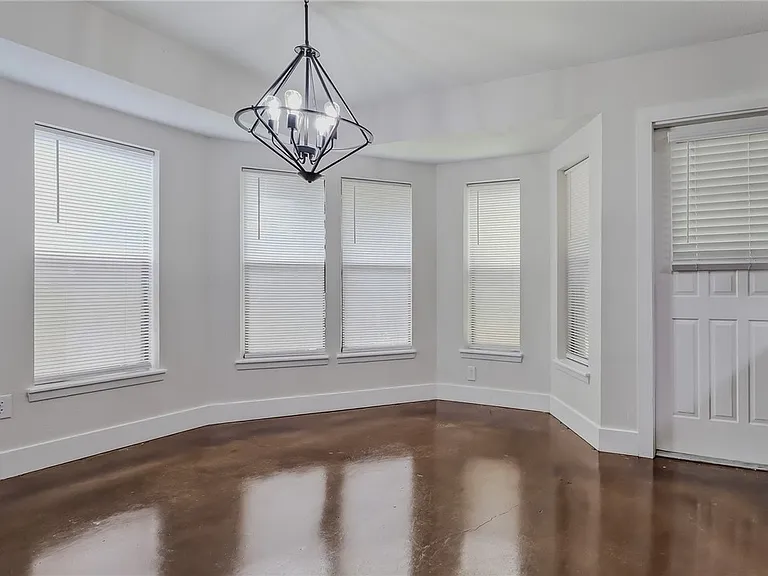 3029 Twin Creek Dr — Photo 9