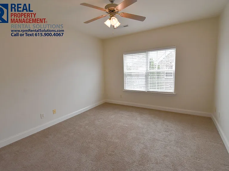 337 Rowlette Cir — Photo 16