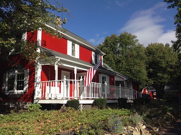 3rd image of 1035 Norton Ave