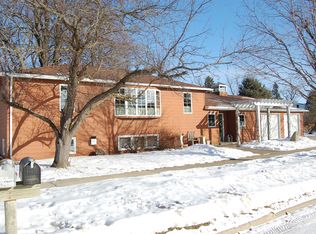 208 4th St NW, Fulda, MN 56131