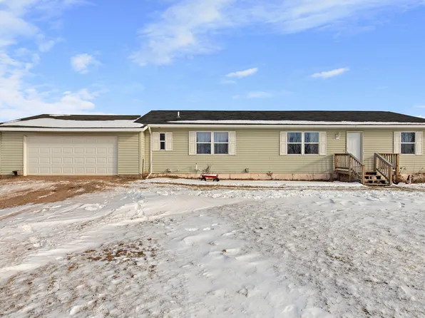 26926 Hinckley Rd, Hinckley, MN 55037