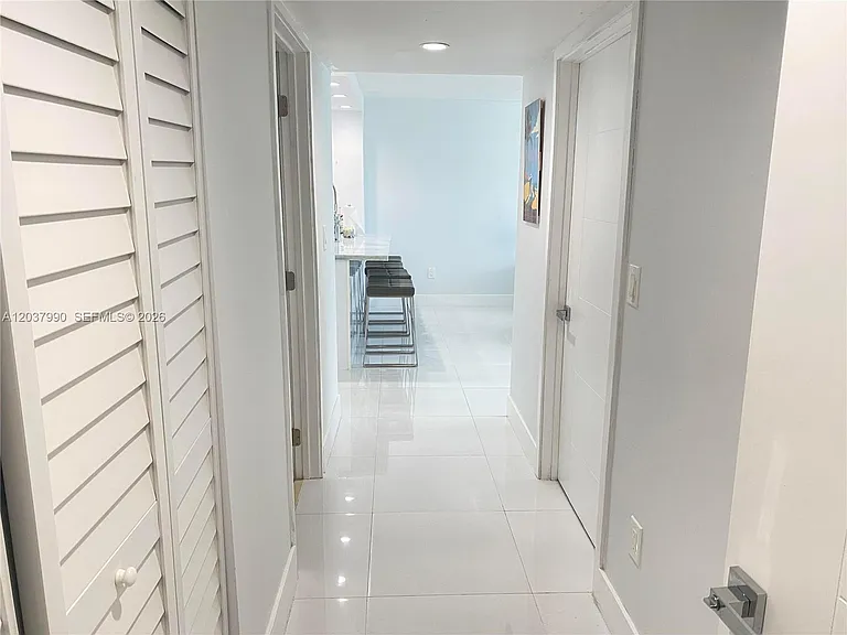 6917 Collins Ave #1205 — Photo 10