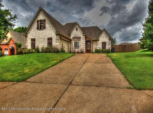 1230 Heritage Dr S, Hernando, MS 38632