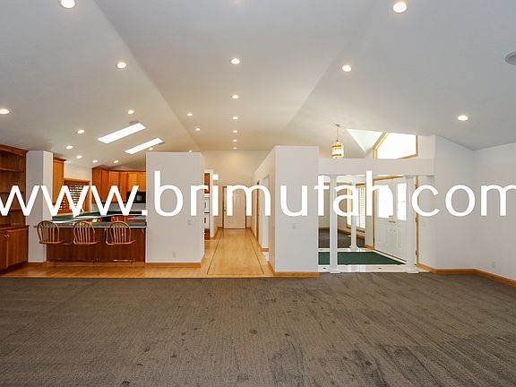 3rd image of 1773 E Orchard Dr