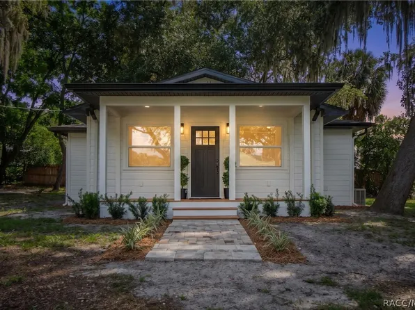 221 S Raven Ter, Inverness, FL 34450