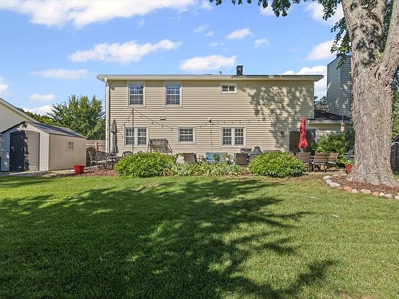 3rd image of 835 Glendale Dr