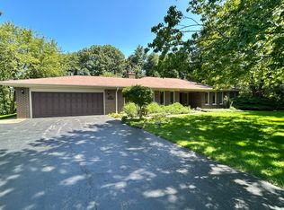 21554 W Countryside Valley Dr, Mundelein, IL 60060