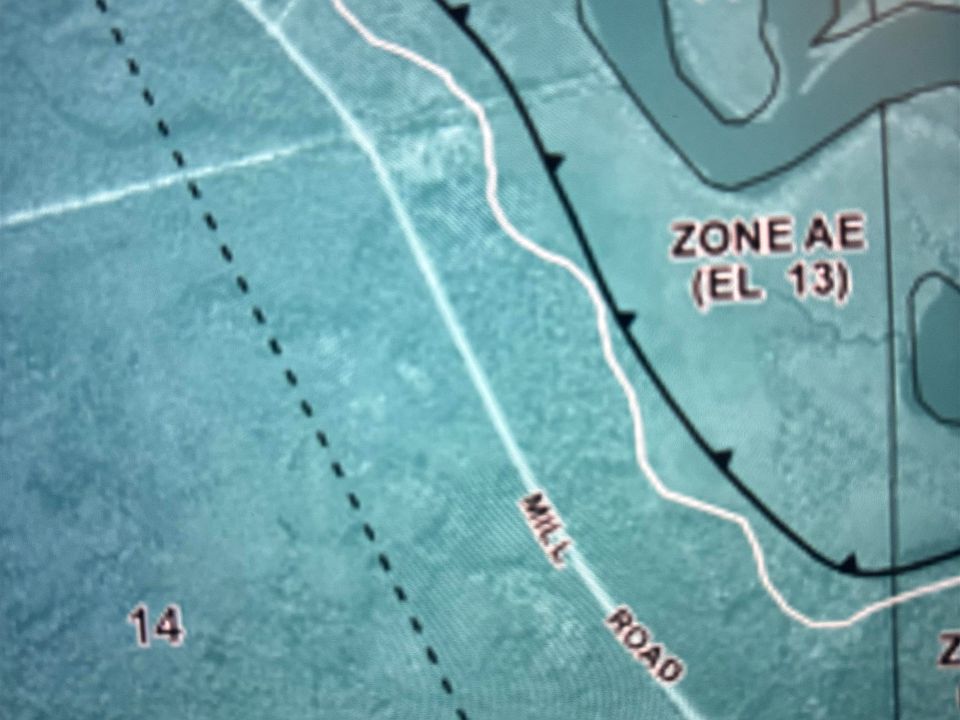 2nd image of 727 Mill Rd