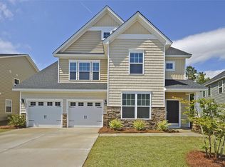 711 Redbud Ln, Summerville, SC 29483