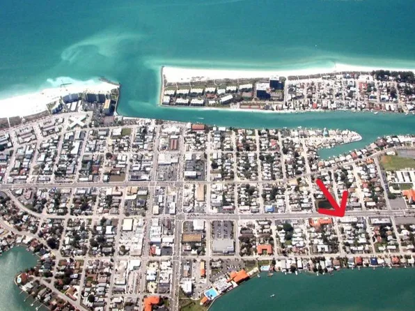 8001 Blind Pass Rd APT 10, Saint Petersburg, FL 33706